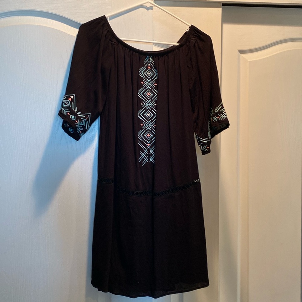 Black Women’s embroidered summer dress sz M